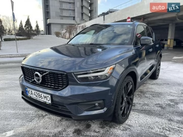 Авто Volvo Xc40 2021 № 7412013