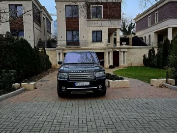 Авто Land Rover Range Rover 2010 № 7412909