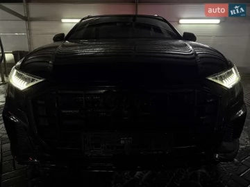 Авто Audi Q8 2021 № 7413393
