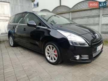 Авто Peugeot 5008 2012 № 7413515