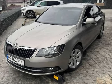 Авто Skoda Superb 2013 № 7413565
