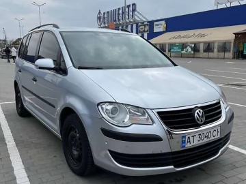 Авто Volkswagen Touran 2007 № 7414513