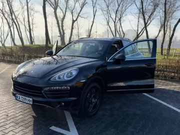Авто Porsche Cayenne 2010 № 7414740