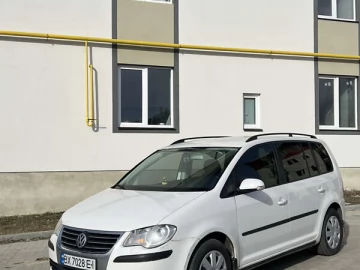 Авто Volkswagen Touran 2007 № 7415273