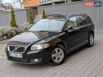 Авто Volvo V50 2007 № 7415290