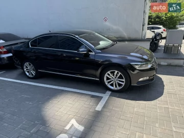 Авто Volkswagen Passat 2017 № 7415624