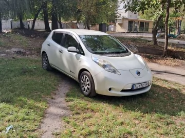 Авто Nissan Leaf 2012 № 7415775