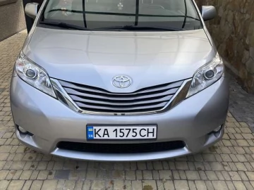 Авто Toyota Sienna 2015 № 7416147