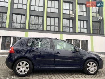 Авто Volkswagen Golf 2004 № 7417505