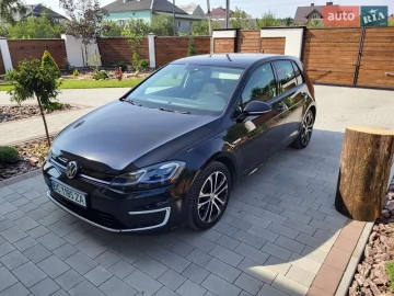 Авто Volkswagen E-Golf 2018 № 7417981