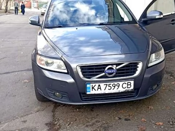 Авто Volvo V50 2010 № 7419022