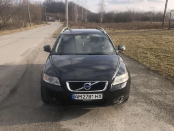 Авто Volvo V50 2010 № 7419127