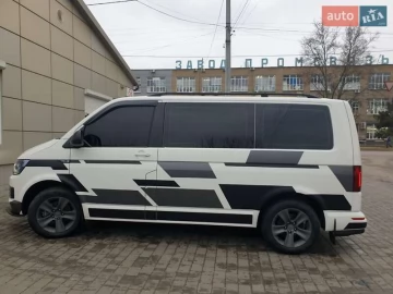 Авто Volkswagen Transporter 2015 № 7419871