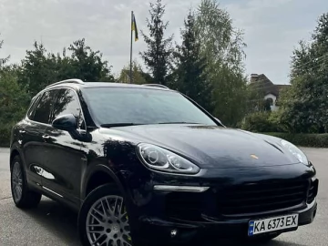 Авто Porsche Cayenne 2017 № 7420015
