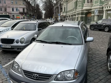 Авто Toyota Avensis 2000 № 7420271