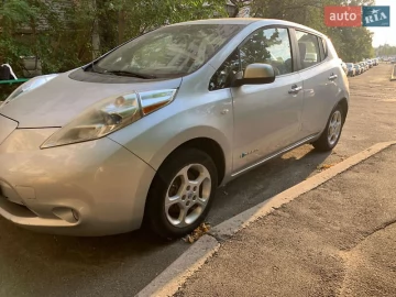 Авто Nissan Leaf 2011 № 7420293