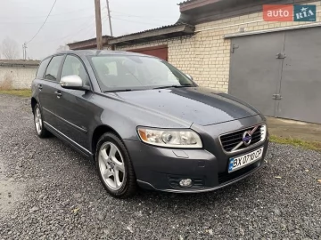 Авто Volvo V50 2012 № 7420812
