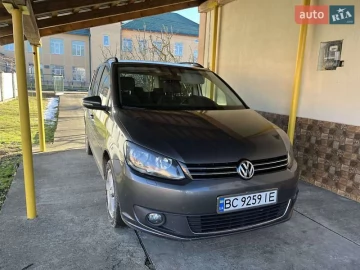 Авто Volkswagen Touran 2012 № 7420847