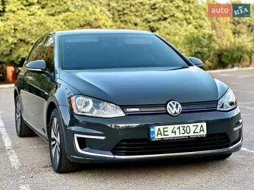 Авто Volkswagen E-Golf 2016 № 7420856