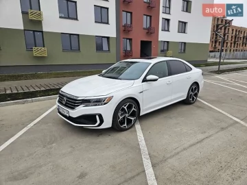 Авто Volkswagen Passat 2021 № 7421223