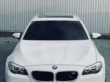 Авто BMW M5 2012 № 7421460