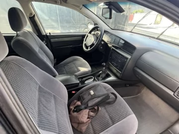 Авто Opel Omega 2002 № 7421666