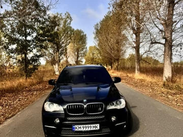 Авто BMW X5 2010 № 7422478