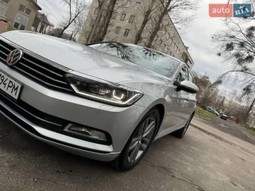 Авто Volkswagen Passat 2017 № 7422487