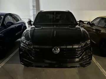 Авто Volkswagen Touareg 2023 № 7423071