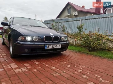 Авто BMW 5 Series 2002 № 7423729