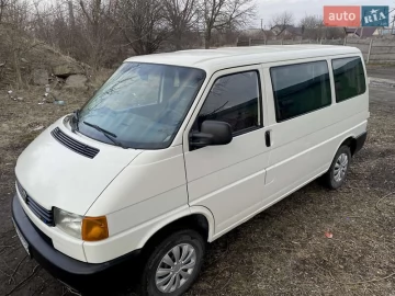 Авто Volkswagen Transporter 2000 № 7424310