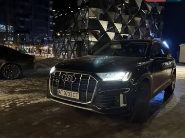 Авто Audi Q7 2020 № 7424852