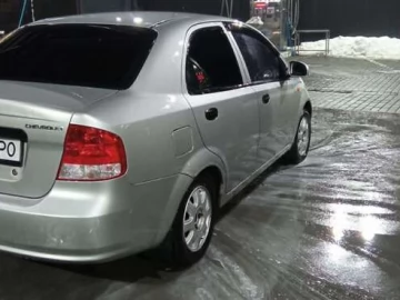Авто Chevrolet Aveo 2004 № 7424954