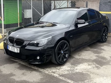 Авто BMW 5 Series 2003 № 7425147