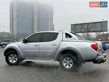 Авто Mitsubishi L 200 2008 № 7425395