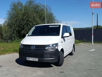 Авто Volkswagen Transporter 2015 № 7425444