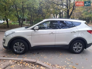 Авто Hyundai Santa Fe 2014 № 7426411