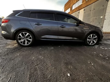 Авто Renault Megane 2017 № 7427000