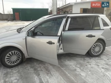 Авто Opel Astra 2011 № 7427476