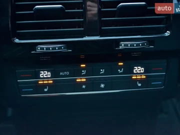 Авто Volkswagen Touareg 2019 № 7427848