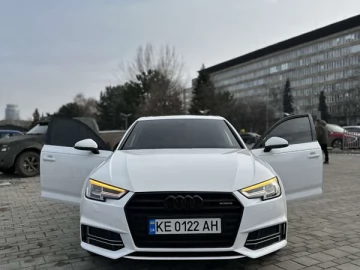 Авто Audi A4 2017 № 7428635