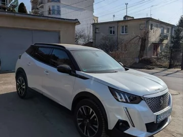 Авто Peugeot 2008 2021 № 7428644