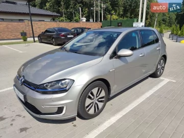 Авто Volkswagen E-Golf 2015 № 7429083