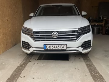 Авто Volkswagen Touareg 2019 № 7429372
