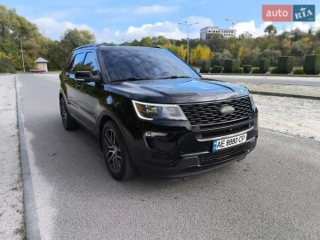 Авто Ford Explorer 2018 № 7430402