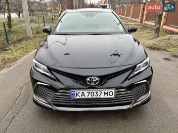 Авто Toyota Camry 2021 № 7430413