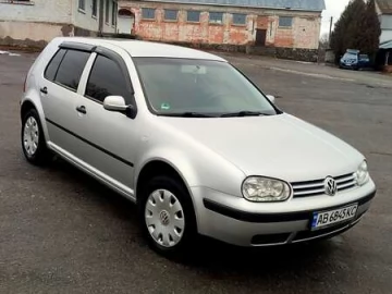 Авто Volkswagen Golf 2000 № 7430756