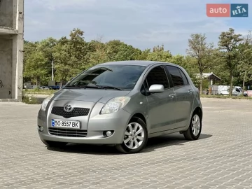 Авто Toyota Yaris 2008 № 7430800