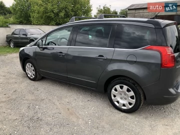 Авто Peugeot 5008 2010 № 7430874
