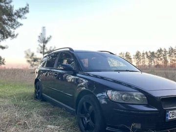 Авто Volvo V50 2006 № 7430882